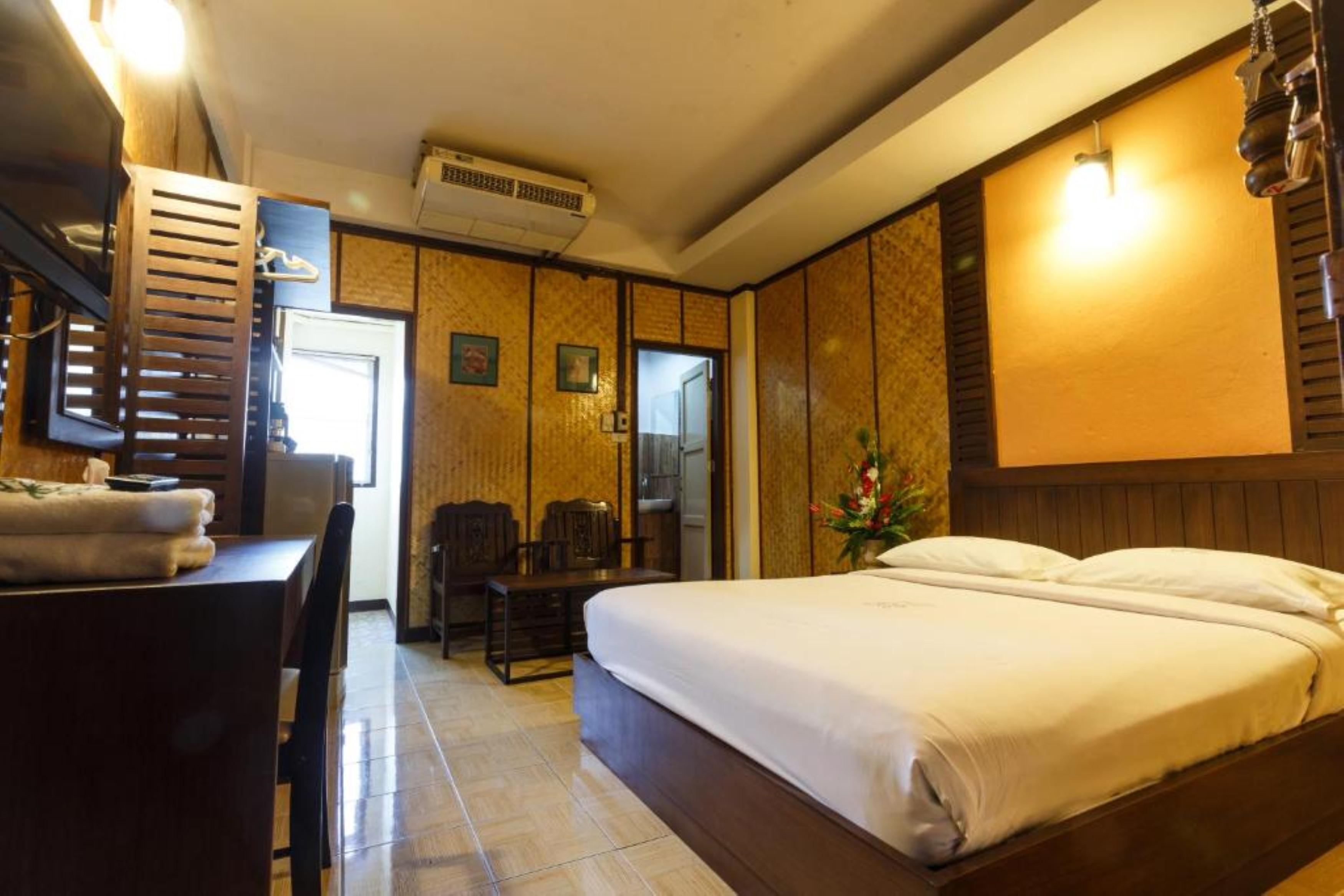 Rux Thai pensión Chiang Mai Exterior foto