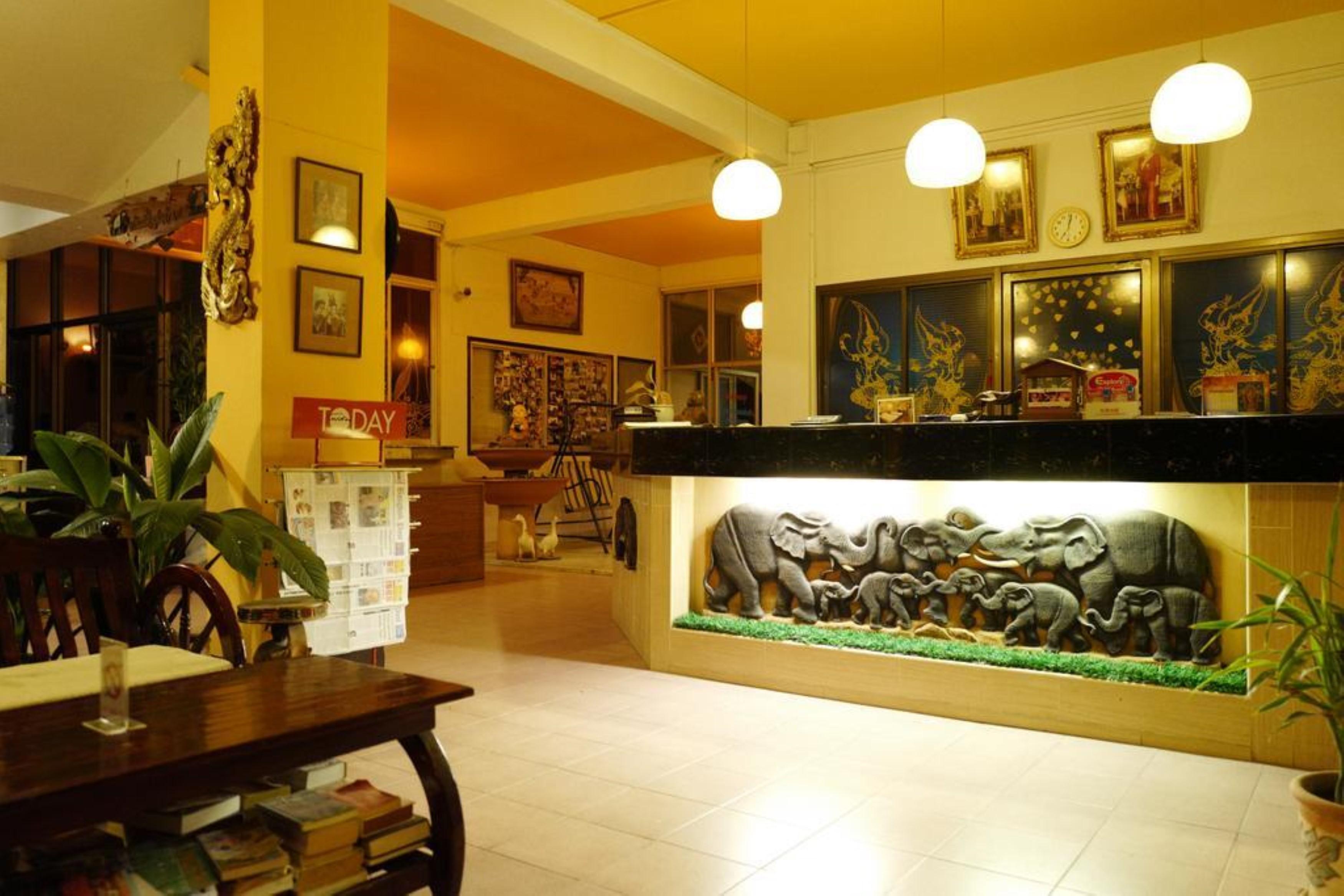 Rux Thai pensión Chiang Mai Exterior foto