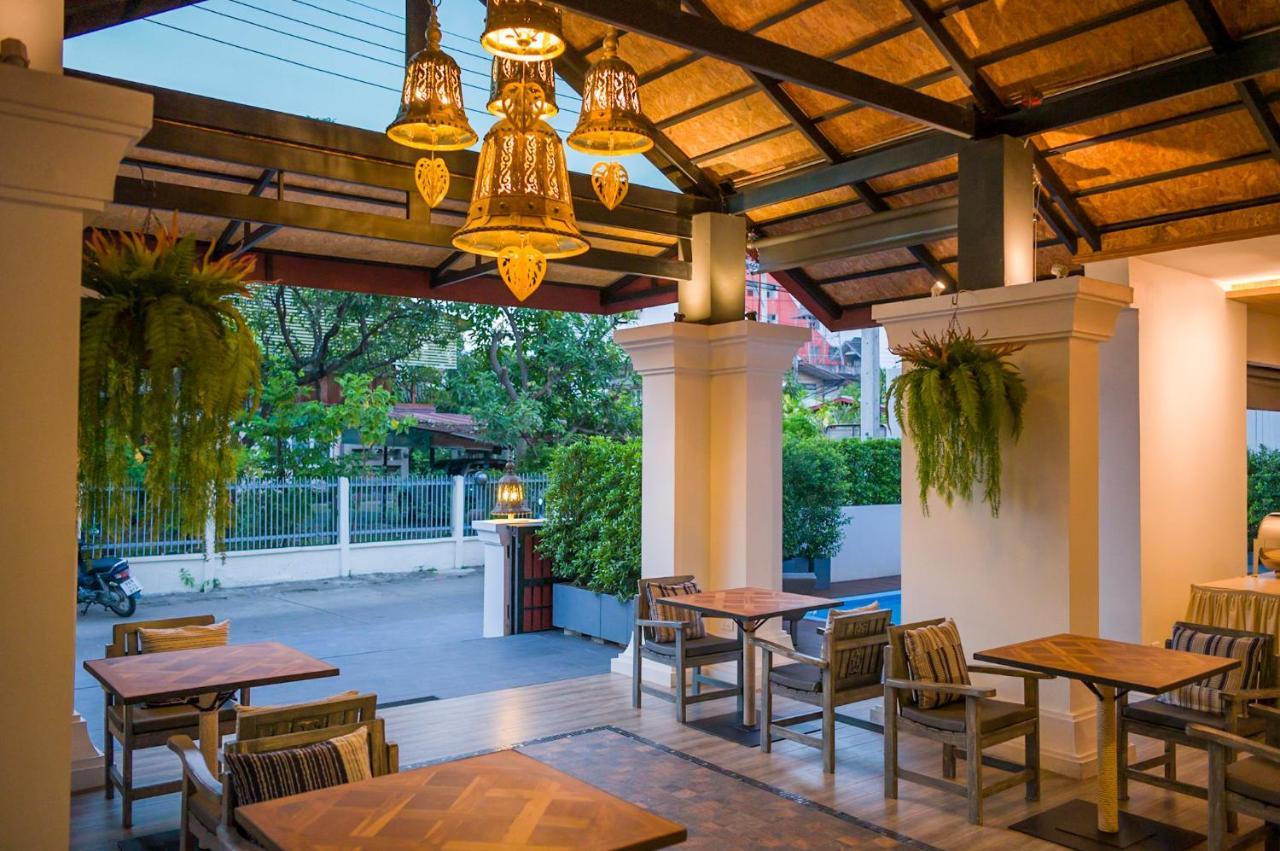 Rux Thai pensión Chiang Mai Exterior foto